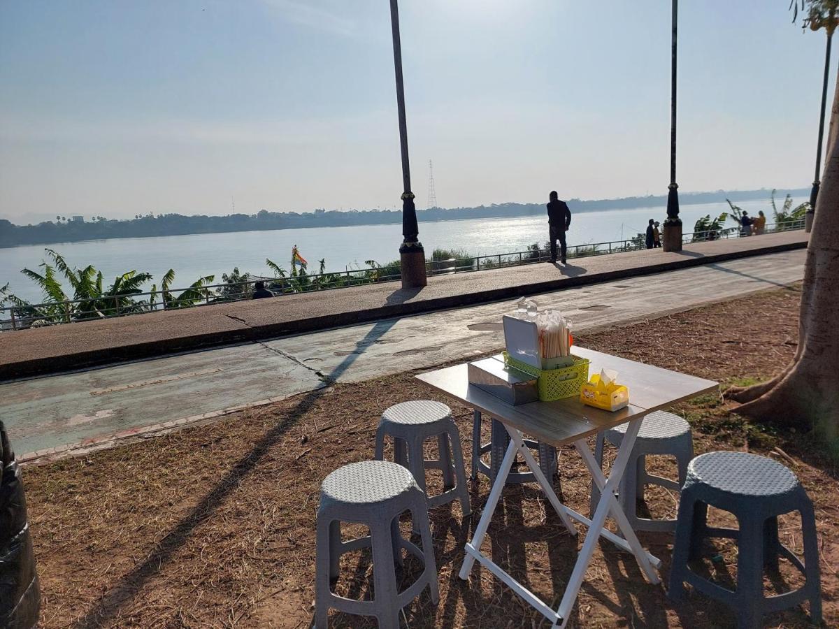Happy Space วิลล่าทั้งหลัง 2นอน 2น้ำ ฟรี Wifi จอดรถ Nakhon Phanom Luaran gambar