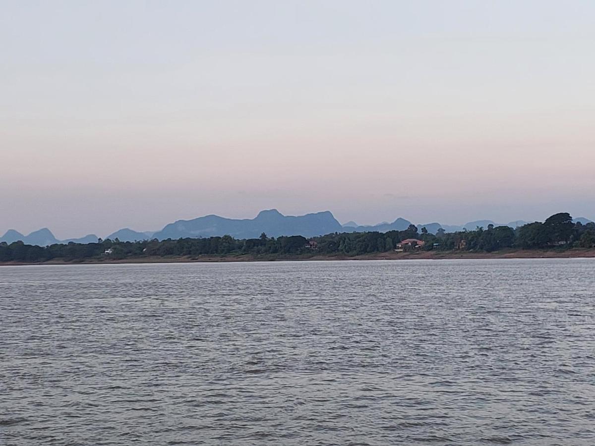Happy Space วิลล่าทั้งหลัง 2นอน 2น้ำ ฟรี Wifi จอดรถ Nakhon Phanom Luaran gambar